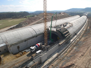 Falso túnel (cut and cover) de Hochtief, proyecto de protección contra el ruido A4, Jena